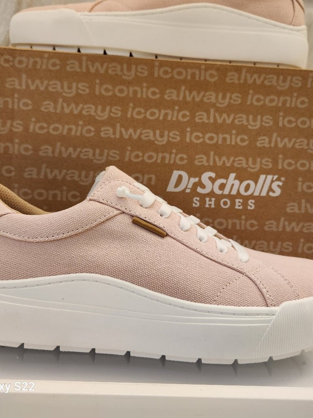 Dr. Scholls Time Off Go Blush Sneakers. NIB. Size 11